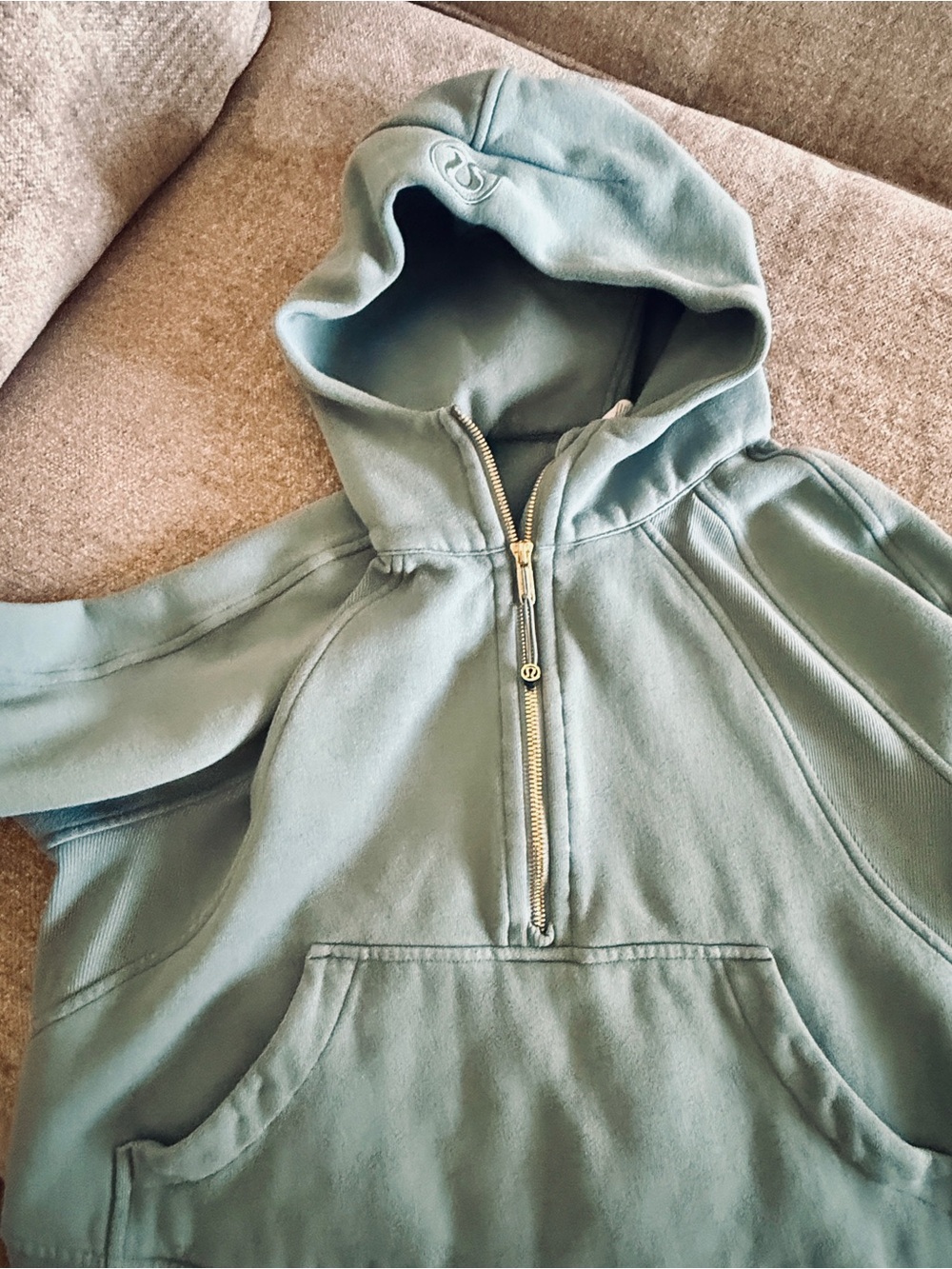 [SOLD] lululemon athletica Sage Green Fleece-Lined Hoodie